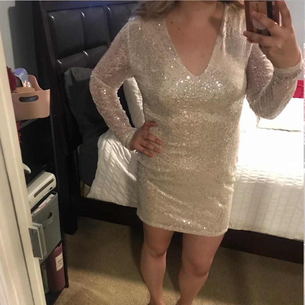 White sequins long sleeve dress